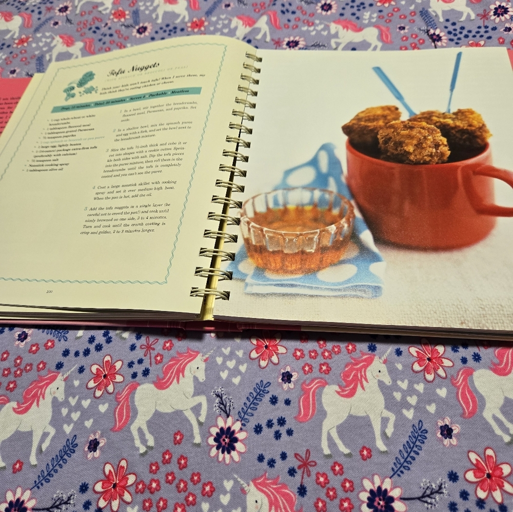Pink and White Dining Cookbook with Retro Charm - Picture 7 of 7